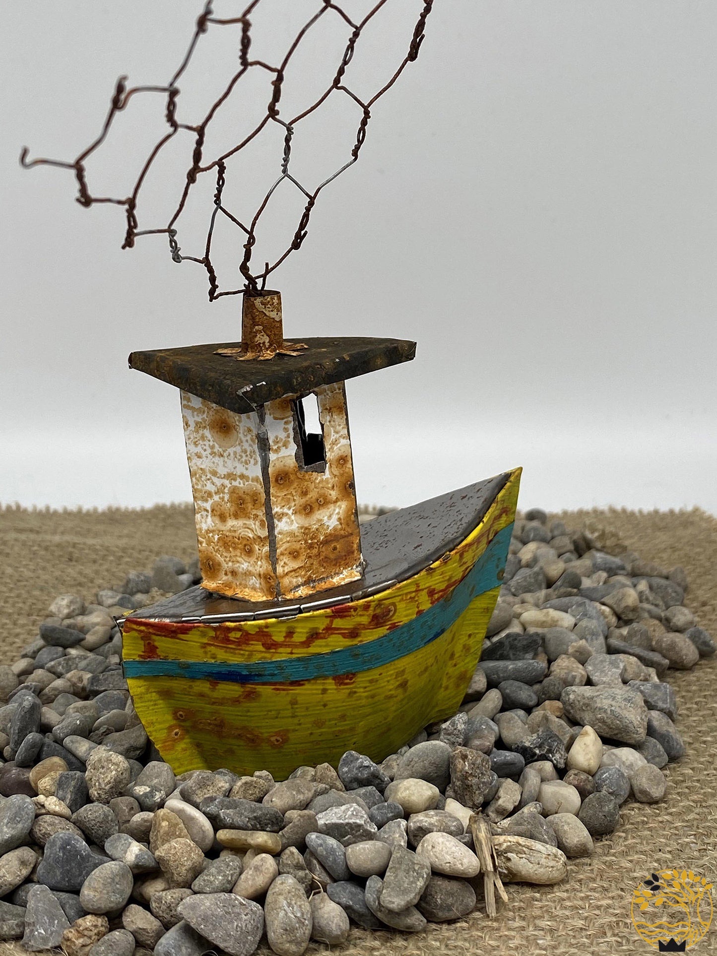 Fischerboot zum Aufstellen aus recyceltem Material gelb/hellblau - werkvoll.ch