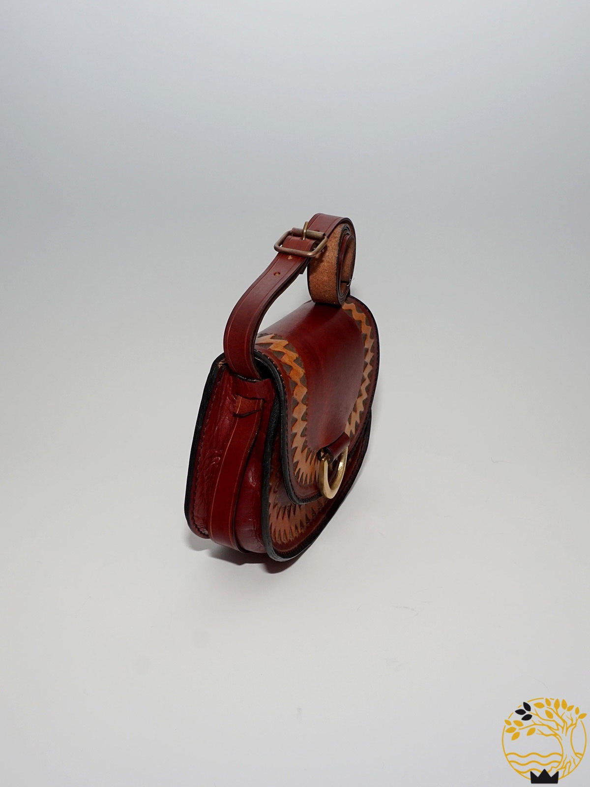 Braune Tasche aus Rindsleder mit Musterung