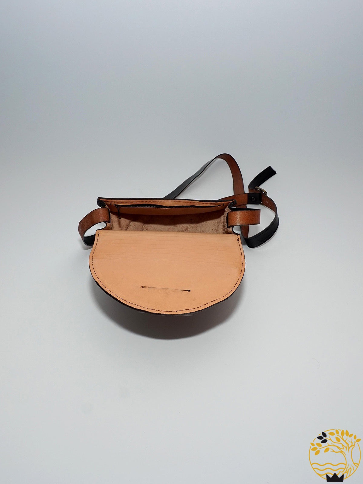 Tasche aus Rindsleder schwarz/hellbraun