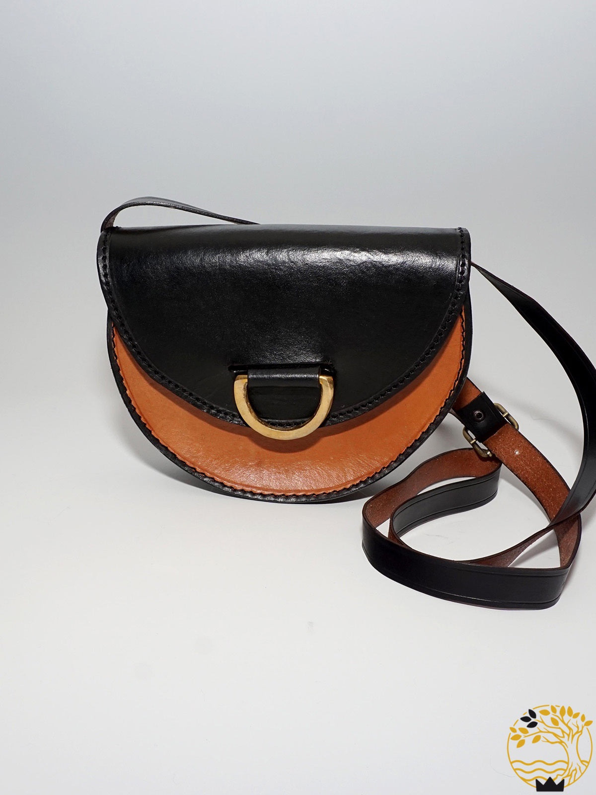 Tasche aus Rindsleder schwarz/hellbraun