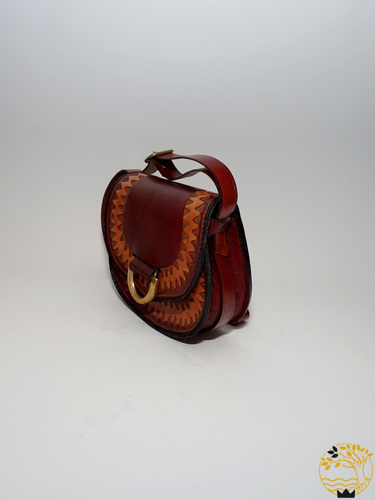 Tasche aus Rindsleder mit Musterung