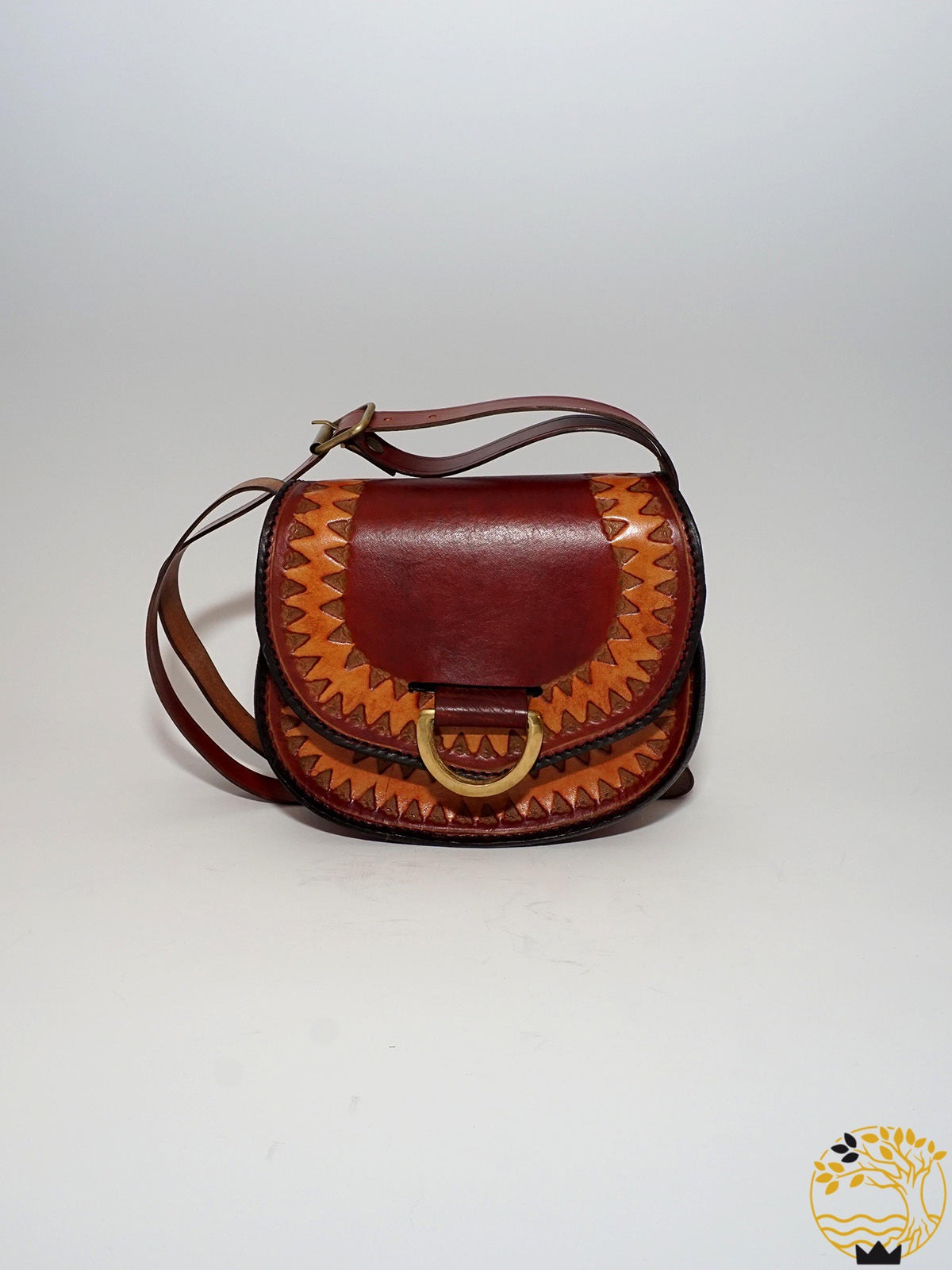 Tasche aus Rindsleder mit Musterung