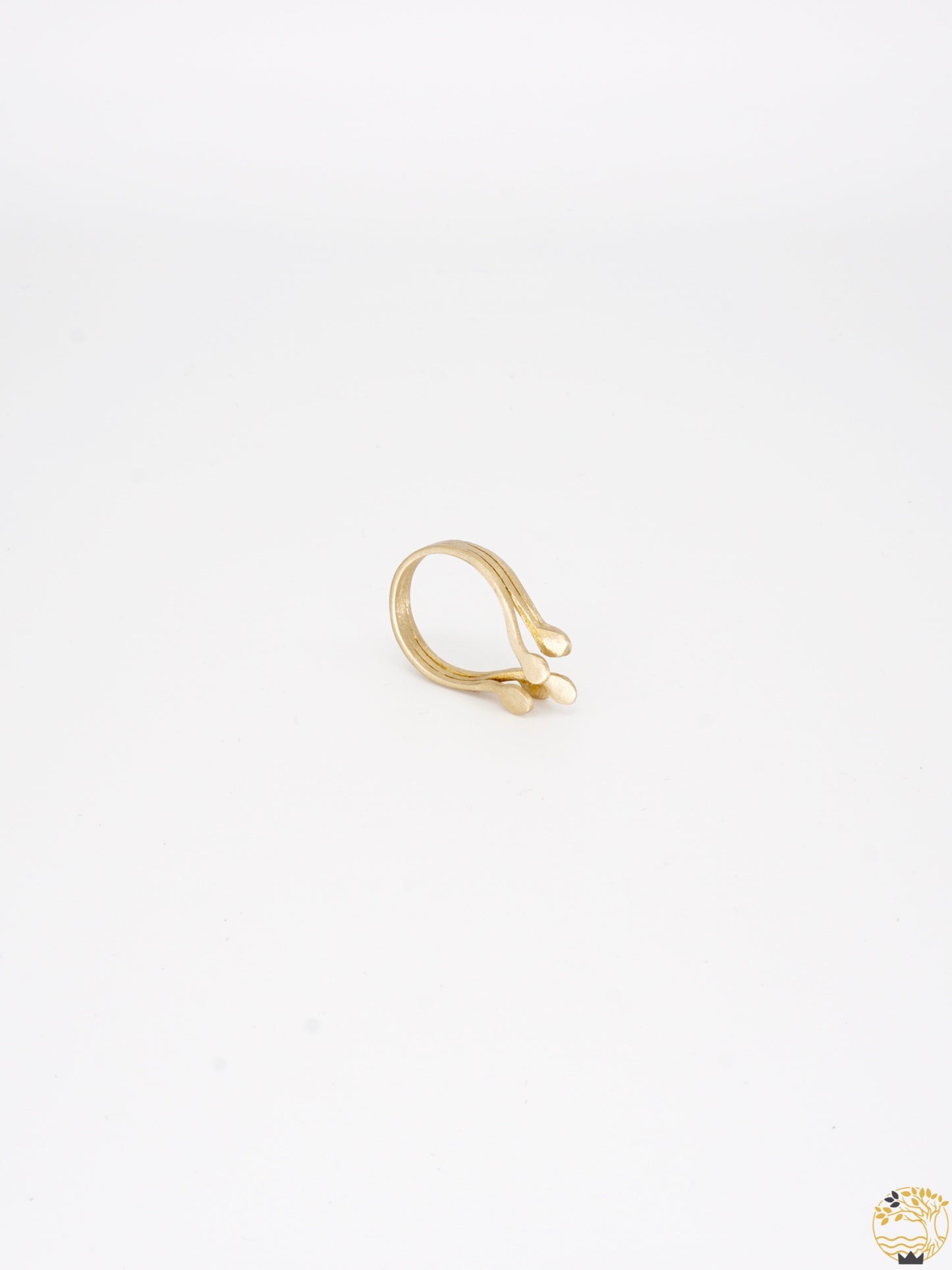 Aufblühender Fingerring.