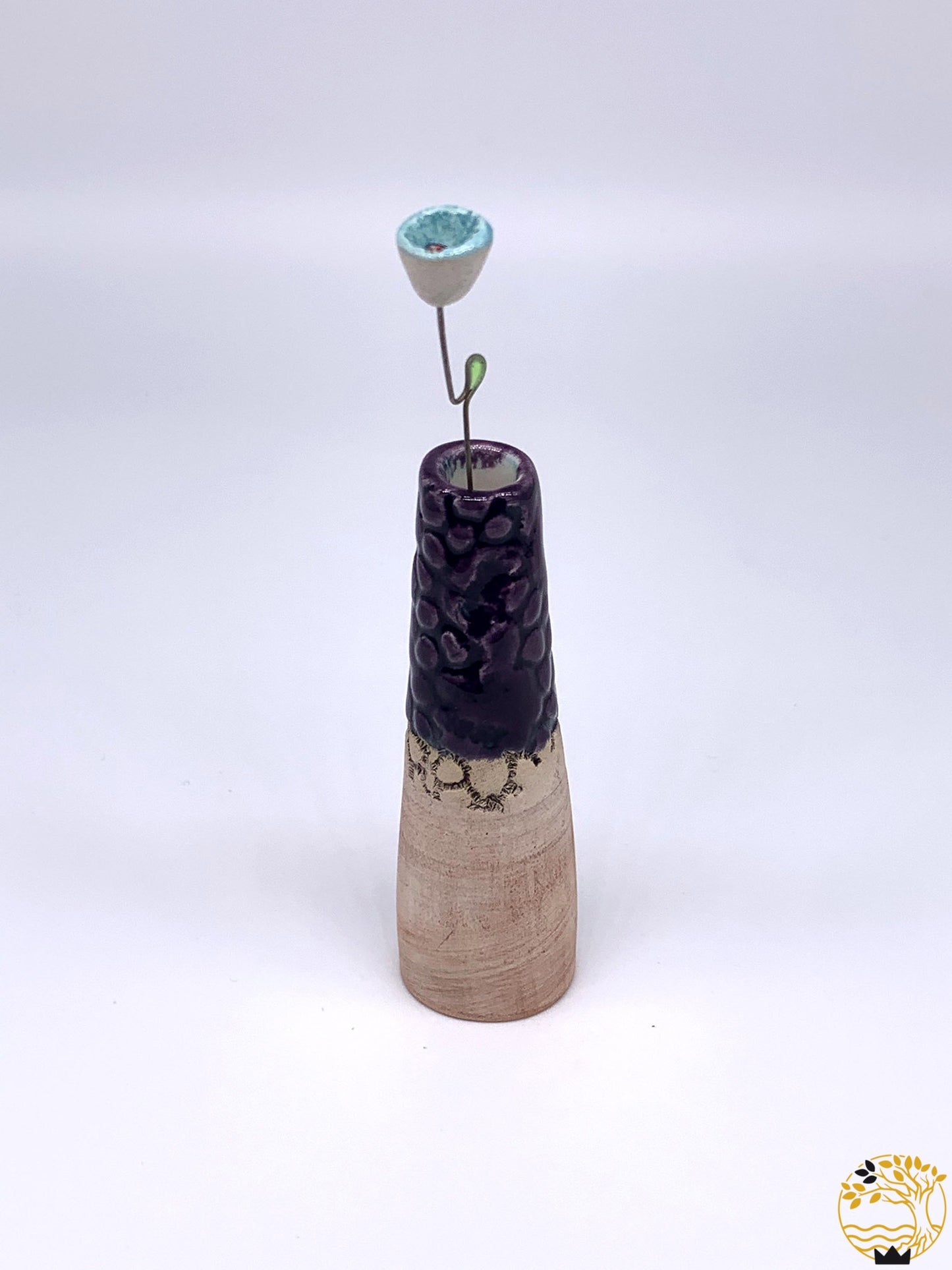 Keramik Vase mit Blume violet